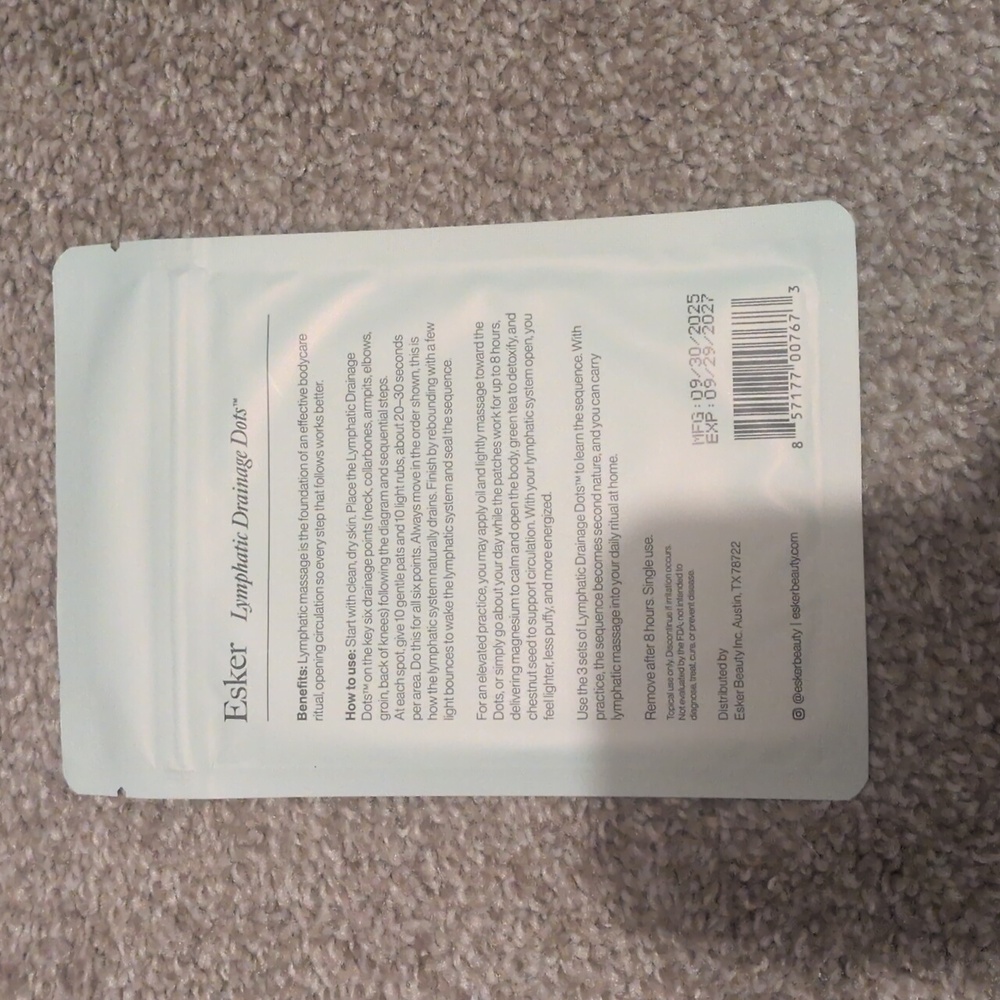 Esker Lymphatic Drainage Brush and Lymphatic Drainage Dots Set - Picture 2 of 2